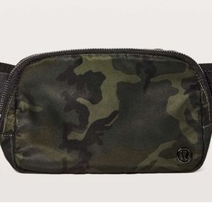 Everywhere belt bag